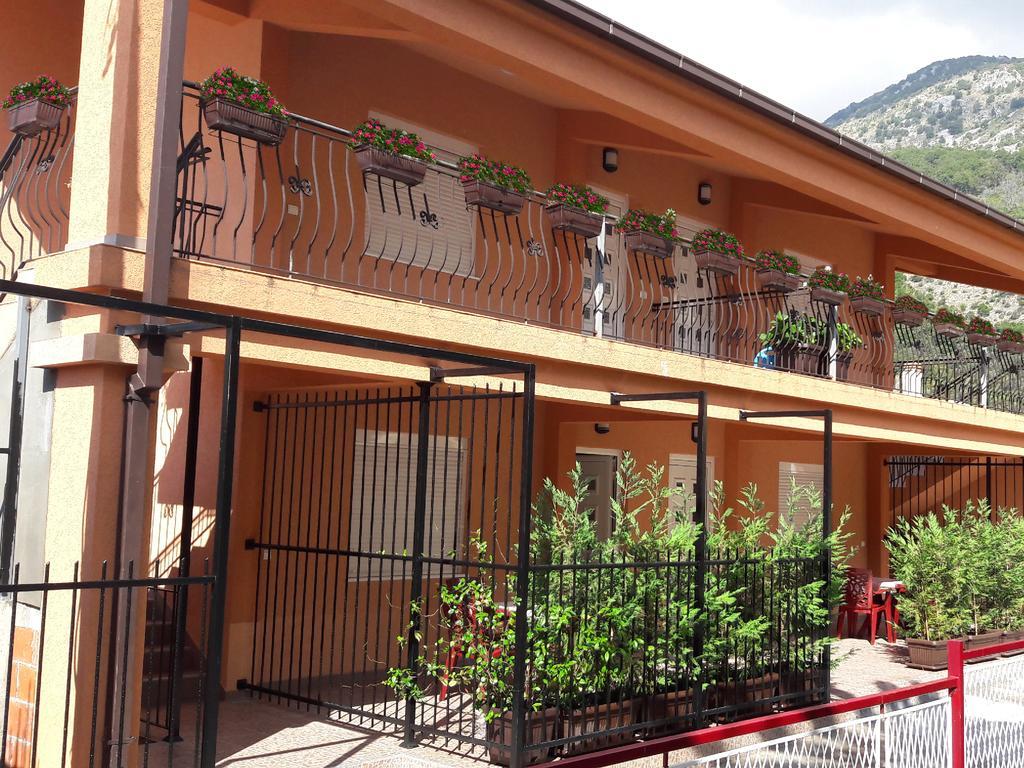 Apartments Sergej Sutomore Ngoại thất bức ảnh